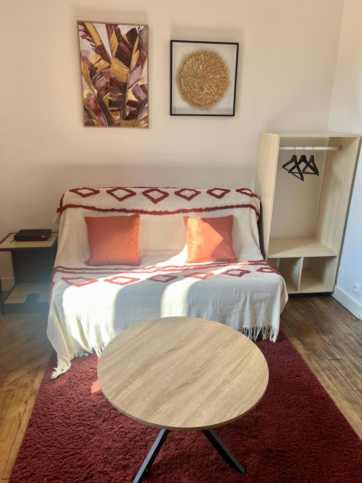 Charmant Studio A Пуатье Экстерьер фото