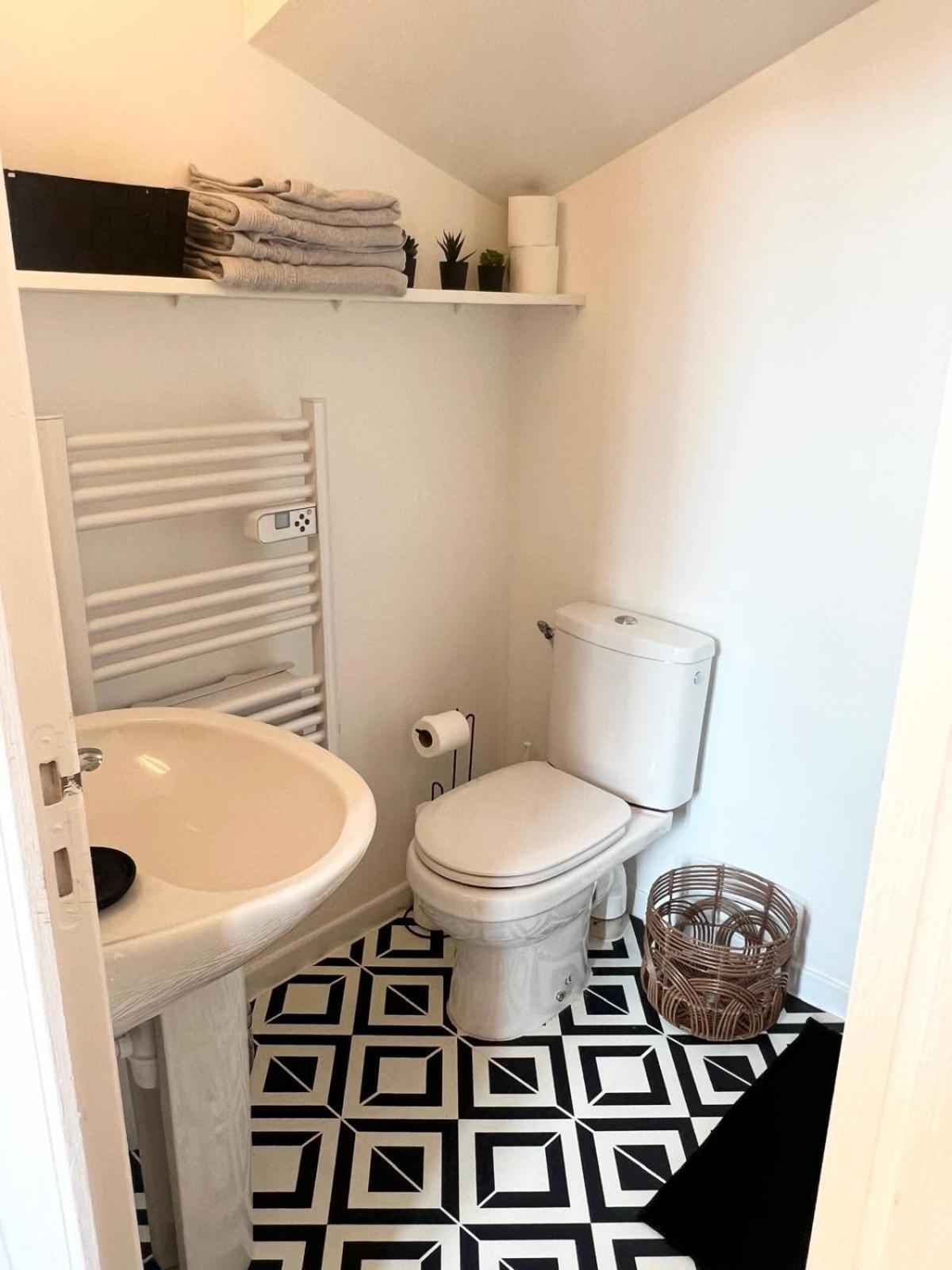 Charmant Studio A Пуатье Экстерьер фото